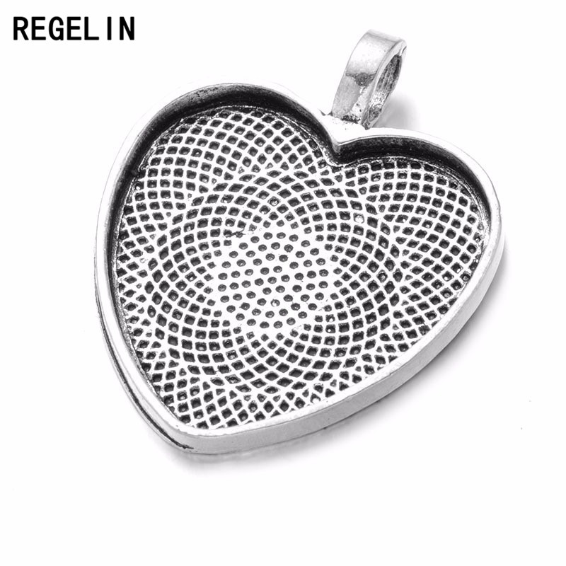 REGELIN-Cabochons en Forme de  - Bezels Set Pendant avis et prix